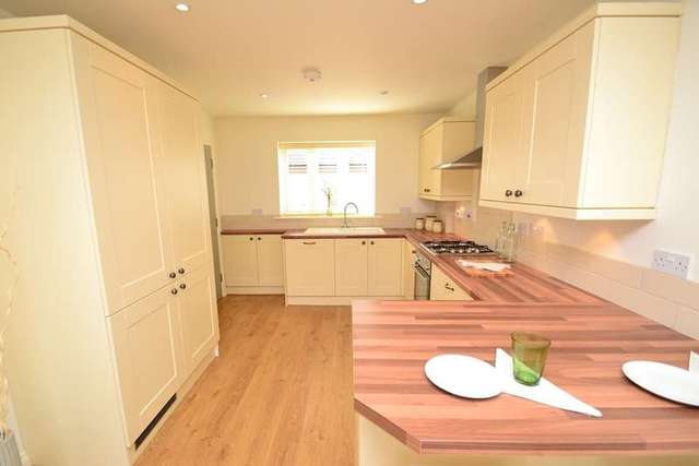  Image of 3 bedroom Detached house for sale in Lampton Close Wool Wareham BH20 at Wool Wareham, BH20 6EW