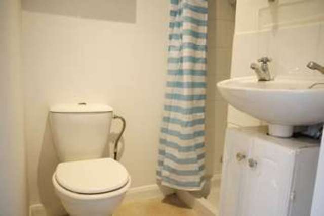  Image of 2 bedroom Semi-Detached house for sale in Glen Road Southampton SO19 at Glen Road Woolston Southampton, SO19 9EJ