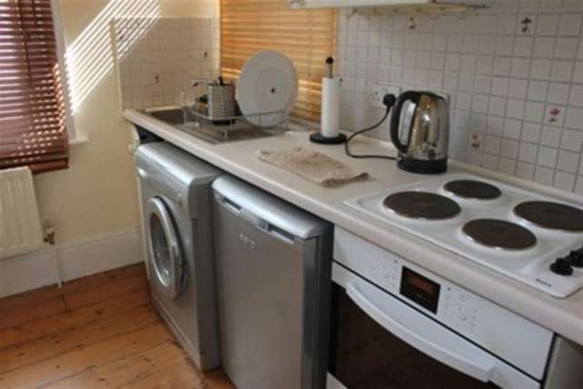  Image of 1 bedroom Flat to rent in Worthy Lane Winchester SO23 at Winchester, SO23 7AB