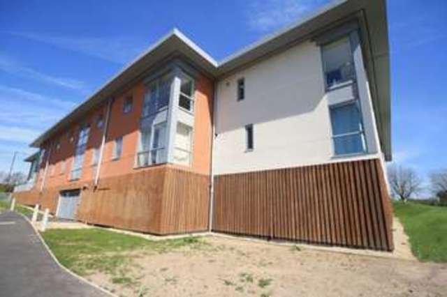  Image of 2 bedroom Flat to rent in Wyck Beck Road Henbury Bristol BS10 at Wyck Beck Road Henbury Bristol, BS10 7FD