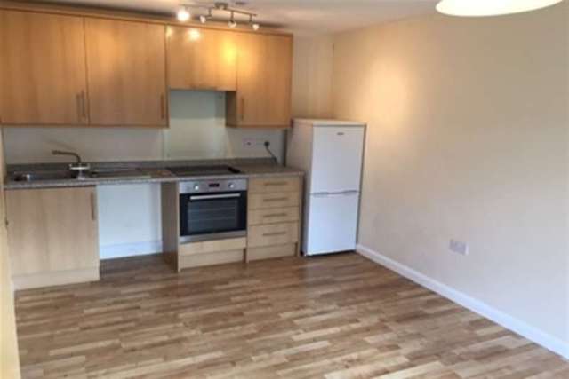  Image of 2 bedroom Flat to rent in Yardley Wood Road Moseley Birmingham B13 at Birmingham, B14 4FD
