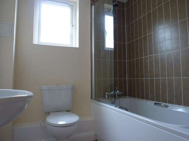  Image of 1 bedroom Flat to rent in Yeoman Close Ipswich IP1 at Ipswich, IP1 2QE