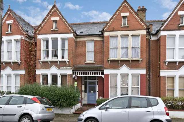  Image of 2 bedroom Flat to rent in Yukon Road London SW12 at Yukon Road  London, SW12 9PU