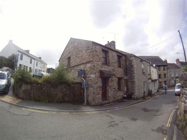  Image of Property to rent in Hill Head Penryn TR10 at Hill Head  Penryn, TR10 8JT