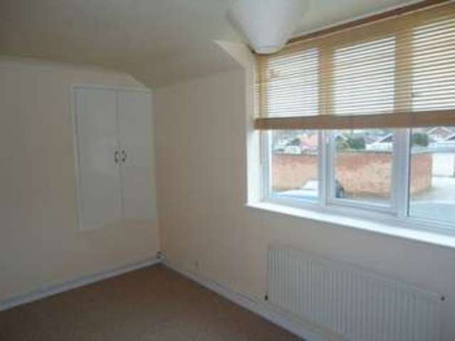  Image of 1 bedroom Flat to rent in Linksfield Grove Stafford ST16 at Linksfield Grove  Stafford, ST16 1TG