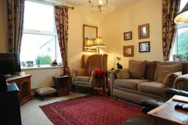  Image of 1 bedroom Ground Flat for sale in Arncliffe Rise Oldham OL4 at Badgers Edge Hamlet Moorside Oldham, OL4 2LZ