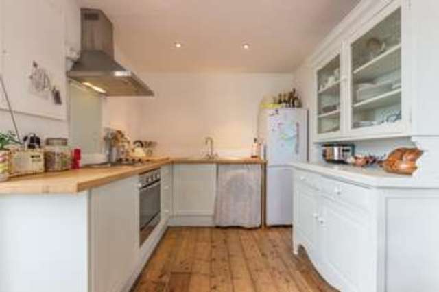  Image of 2 bedroom Flat for sale in Lake Road Bowness-on-Windermere Windermere LA23 at Bowness-on-Windermere Cumbria Bowness-on-Windermere, LA23 3BJ