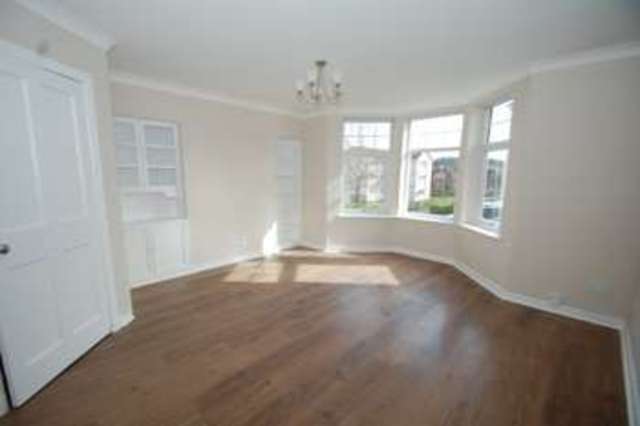  Image of 3 bedroom Flat for sale in Maree Drive Glasgow G52 at 12 Maree Drive  Bellahouston, G52 1ES