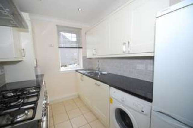  Image of 3 bedroom Flat for sale in Maree Drive Glasgow G52 at 12 Maree Drive  Bellahouston, G52 1ES