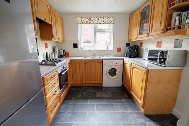  Image of 2 bedroom Terraced house for sale in Powderham Road St. Thomas Exeter EX2 at Powderham Road  Exeter, EX2 9BS