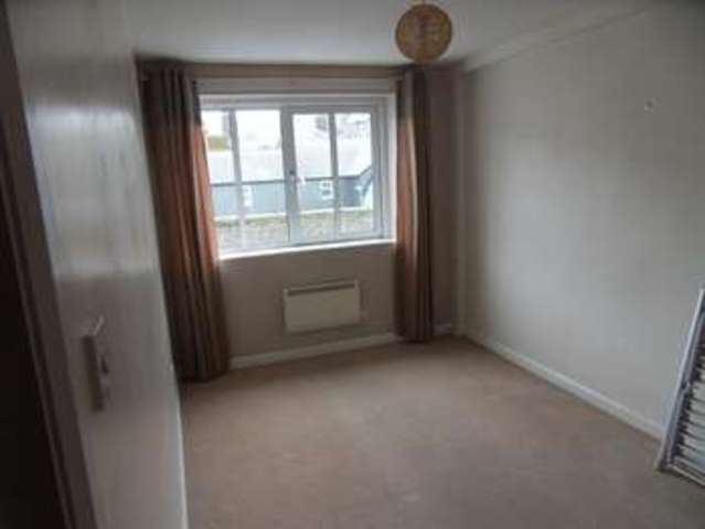  Image of 2 bedroom Flat to rent in Mayors Avenue Dartmouth TQ6 at 2 Mayors Court  Dartmouth, TQ6 9NF