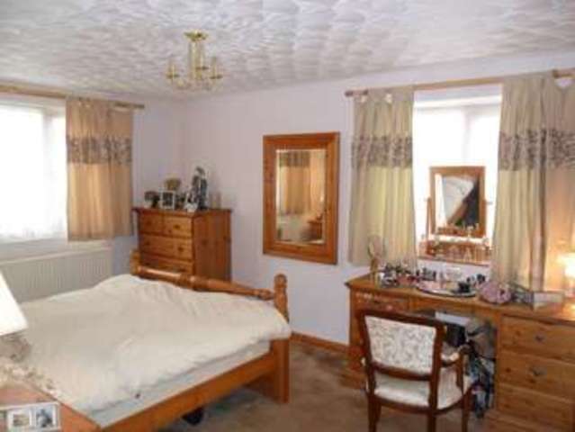  Image of 4 bedroom Detached house for sale in Pen Yr Alltwen Park Rhos Pontardawe Swansea SA8 at Pen Yr Alltwen Park  Rhos, SA8 3EZ