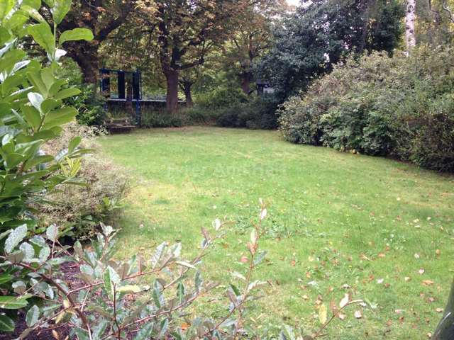  Image of 1 bedroom House Share to rent in Aigburth Drive Aigburth Liverpool L17 at Aigburth Drive Aigburth Liverpool, L17 4JQ