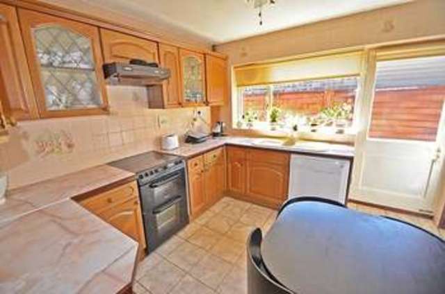  Image of 3 bedroom Detached house for sale in Kiln Lane Winkfield Windsor SL4 at Kiln Lane Woodside Ascot, SL4 2DU