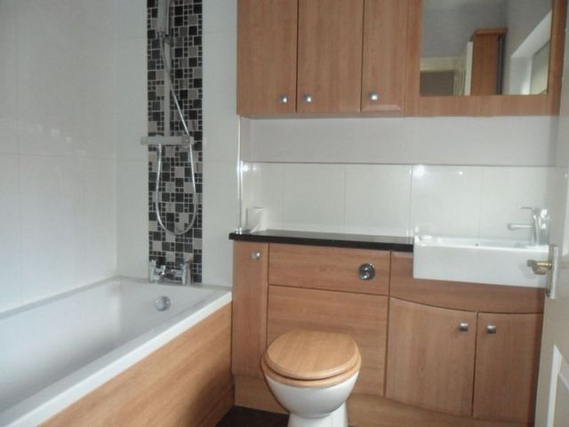  Image of 3 bedroom Terraced house to rent in Stanley Road Ellesmere Port CH65 at Stanley Road  Ellesmere Port, CH65 2BQ
