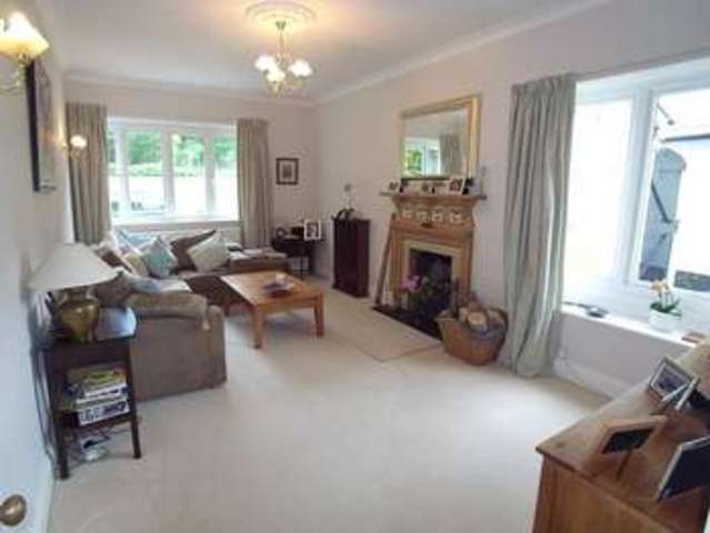  Image of 4 bedroom Detached house for sale in London Road Bracknell RG12 at London Road  Bracnell, RG12 9FR