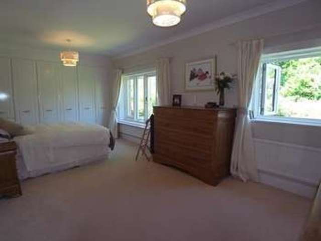  Image of 4 bedroom Detached house for sale in London Road Bracknell RG12 at London Road  Bracnell, RG12 9FR