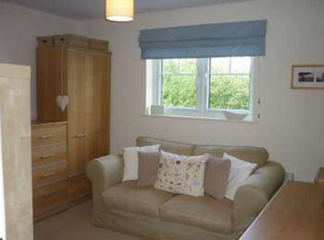  Image of 2 bedroom Flat to rent in Tregwilym Road Rogerstone Newport NP10 at 4 James Court Rogerstone Newport, NP10 9NA