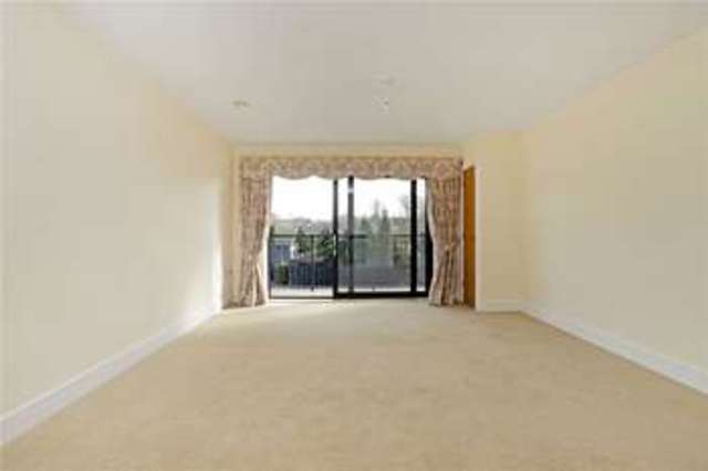  Image of 1 bedroom Apartment to rent in Forty Avenue Wembley HA9 at 71 Forty Avenue  Wembley, HA9 8RS