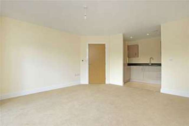  Image of 1 bedroom Apartment to rent in Forty Avenue Wembley HA9 at 71 Forty Avenue  Wembley, HA9 8RS