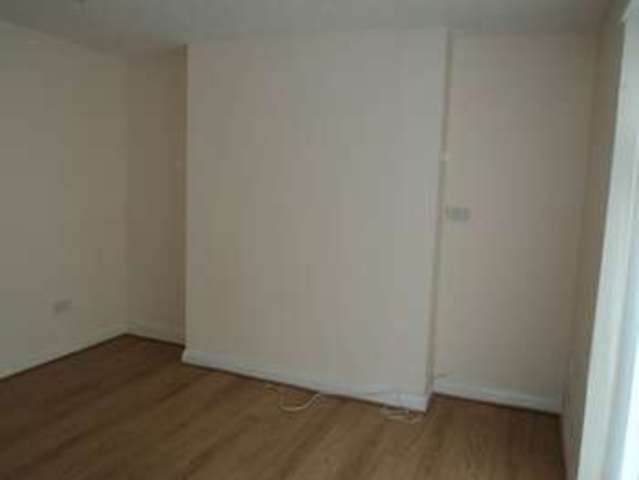  Image of 3 bedroom Terraced house to rent in Royal Crescent Fenham Newcastle upon Tyne NE4 at Royal Crescent  Newcastle Upon Tyne, NE4 9TQ