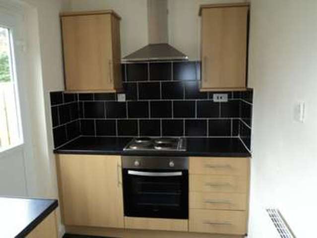  Image of 3 bedroom Terraced house to rent in Royal Crescent Fenham Newcastle upon Tyne NE4 at Royal Crescent  Newcastle Upon Tyne, NE4 9TQ