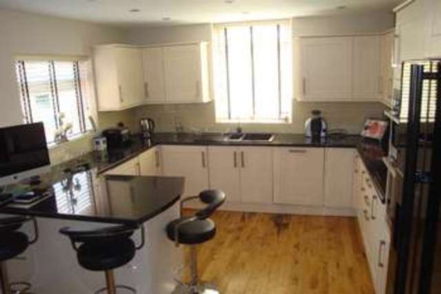  Image of 4 bedroom Property for sale in Broom Road Rotherham S60 at Broom Road ROTHERHAM ROTHERHAM, S60 2SX