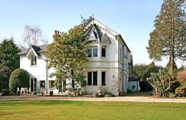  Image of 9 bedroom Detached house for sale in London Road Bracknell RG12 at London Road  Bracknell, RG12 9FR