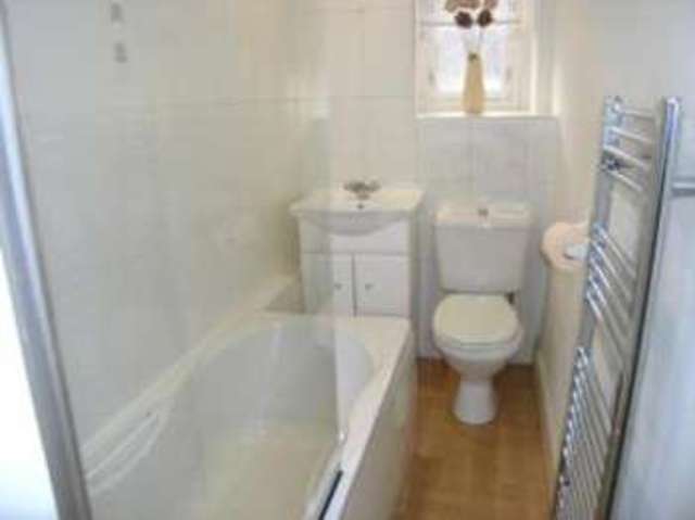 Image of 1 bedroom Flat for sale in Aberfoyle Street Dennistoun Glasgow G31 at Glasgow Lanarkshire Tollcross, G31 3RS