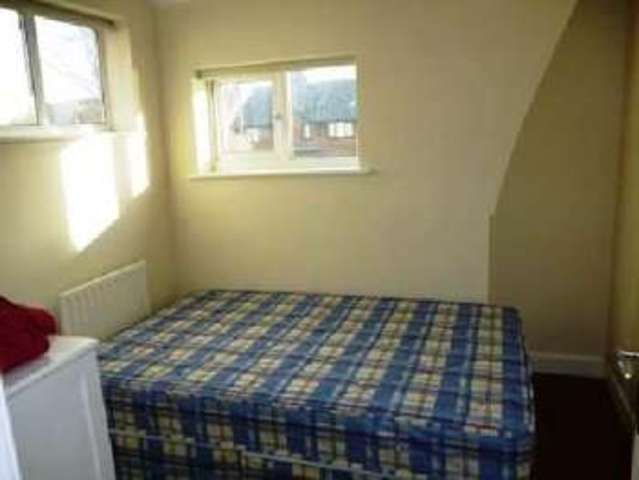  Image of 4 bedroom House Share to rent in Albert Road Lenton Nottingham NG7 at Lenton Bristol Lenton, NG7 2EX
