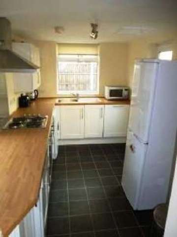  Image of 4 bedroom House Share to rent in Albert Road Lenton Nottingham NG7 at Lenton Bristol Lenton, NG7 2EX