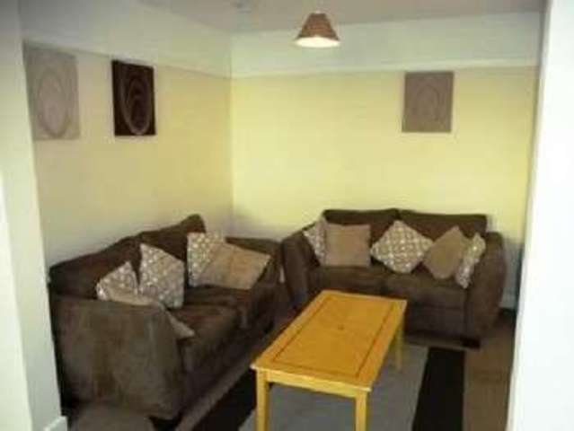  Image of 4 bedroom House Share to rent in Albert Road Lenton Nottingham NG7 at Lenton Bristol Lenton, NG7 2EX