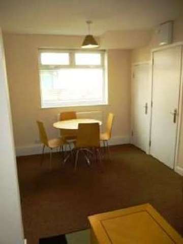  Image of 4 bedroom House Share to rent in Albert Road Lenton Nottingham NG7 at Lenton Bristol Lenton, NG7 2EX