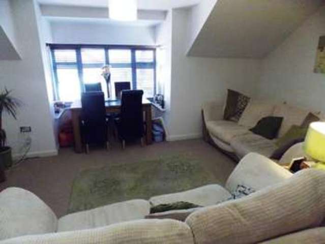  Image of 1 bedroom Flat to rent in Alcester Road South Kings Heath Birmingham B14 at Alcester Road South Kings Heath Birmingham, B14 6EB