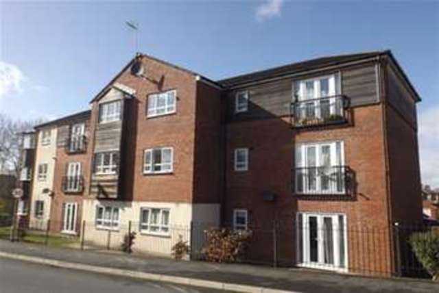  Image of 2 bedroom Flat to rent in Alder Grove Ingol Preston PR2 at Preston, PR2 7DW