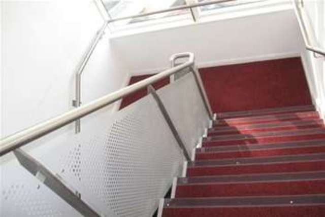  Image of 2 bedroom Flat to rent in Moon Street Plymouth PL4 at Plymouth, PL4 0AL