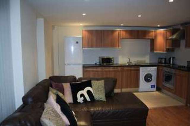  Image of 3 bedroom Flat to rent in Powell Street Birmingham B1 at Birmingham West Midlands, B1 3DH