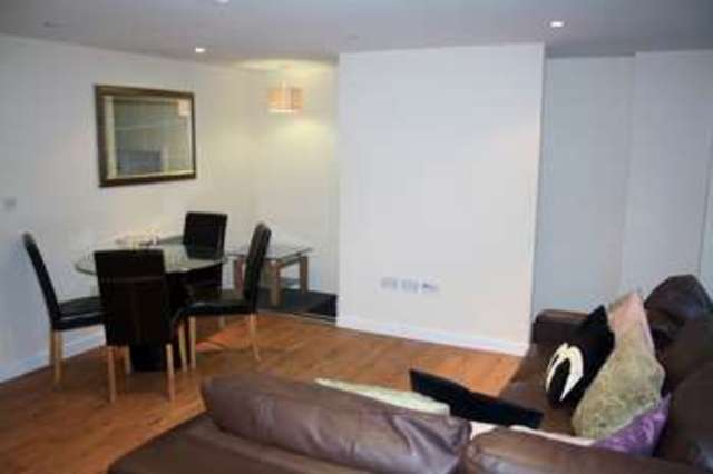  Image of 3 bedroom Flat to rent in Powell Street Birmingham B1 at Birmingham West Midlands, B1 3DH