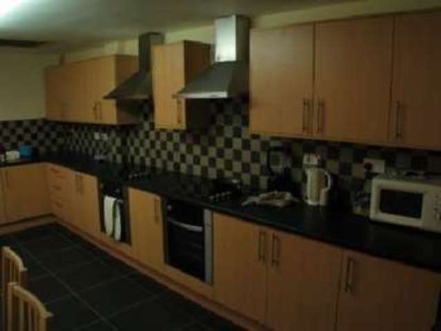  Image of 6 bedroom House Share to rent in Alton Road Birmingham B29 at Selly Oak Bristol Selly Oak, B29 7DX