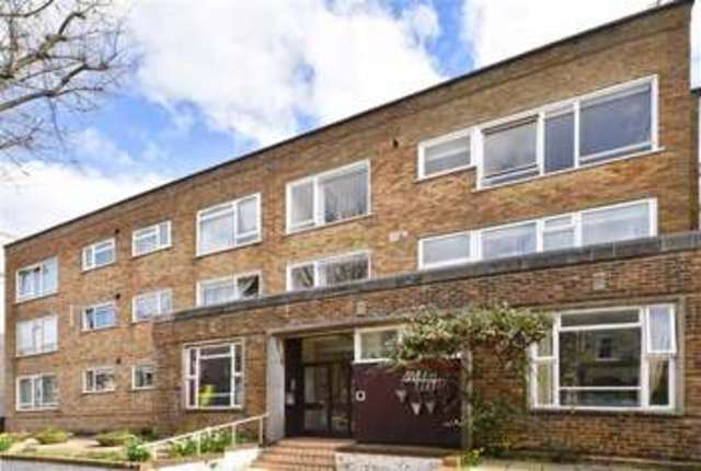  Image of 1 bedroom Property to rent in Salisbury Road Hove BN3 at Amber Court Hove Hove, BN3 3AA