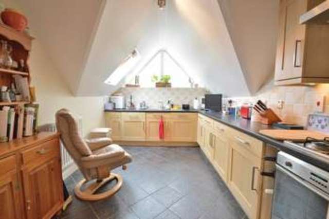  Image of 3 bedroom Flat for sale in Baddesley Road Chandler