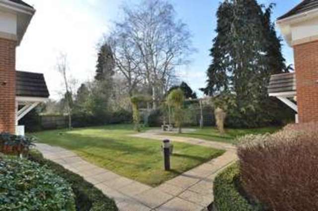  Image of 3 bedroom Flat for sale in Baddesley Road Chandler