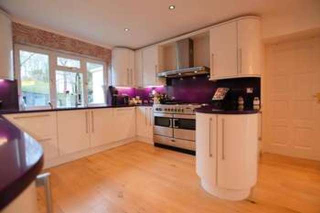  Image of 5 bedroom Detached house for sale in Reading Road Arborfield Reading RG2 at Arborfield  Reading, RG2 9HP