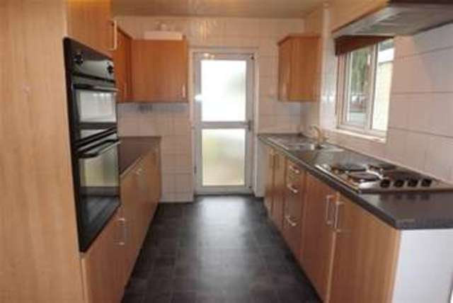  Image of 3 bedroom Semi-Detached house to rent in Ardleigh Green Road Hornchurch RM11 at Hornchurch, RM11 2SR