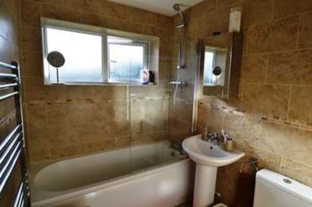  Image of 2 bedroom Apartment to rent in Arosa Drive Birmingham B17 at Arosa Drive Harborne Birmingham, B17 0SB