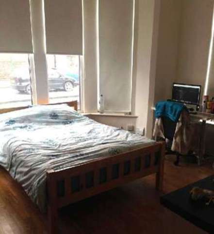  Image of 1 bedroom House Share to rent in Arthur Avenue Nottingham NG7 at Arthur Avenue  Lenton, NG7 2EL