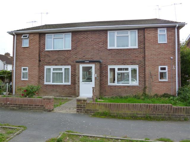  Image of Studio flat to rent in Middle Road Lancing BN15 at Lancing, BN15 9JE