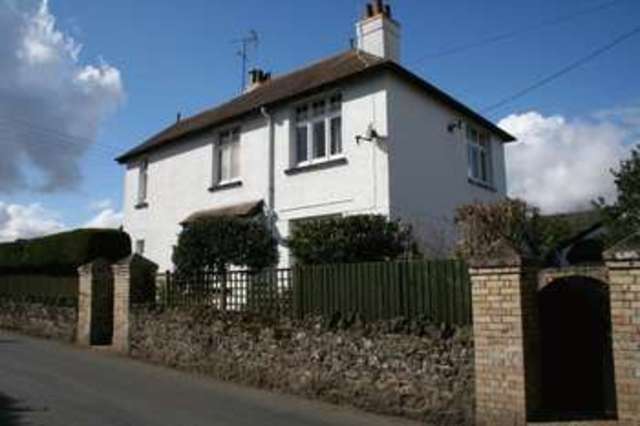  Image of 4 bedroom Detached house for sale in Ashburton Road Bovey Tracey Newton Abbot TQ13 at Ashburton Road Bovey Tracey Newton Abbot, TQ13 9BZ
