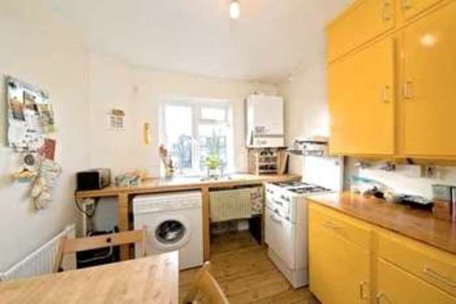  Image of 1 bedroom Flat for sale in Highbury Grove London N5 at 145 Highbury Grove London Drayton Park, N5 1HN