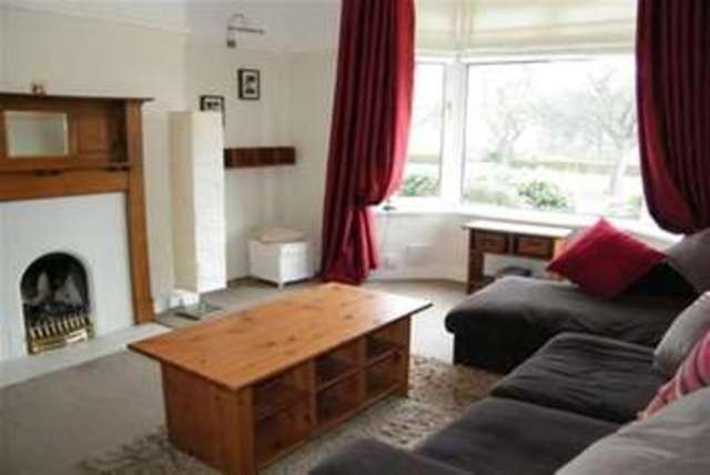  Image of 3 bedroom Terraced house to rent in Auldhouse Road Glasgow G43 at Glasgow, G43 1XE